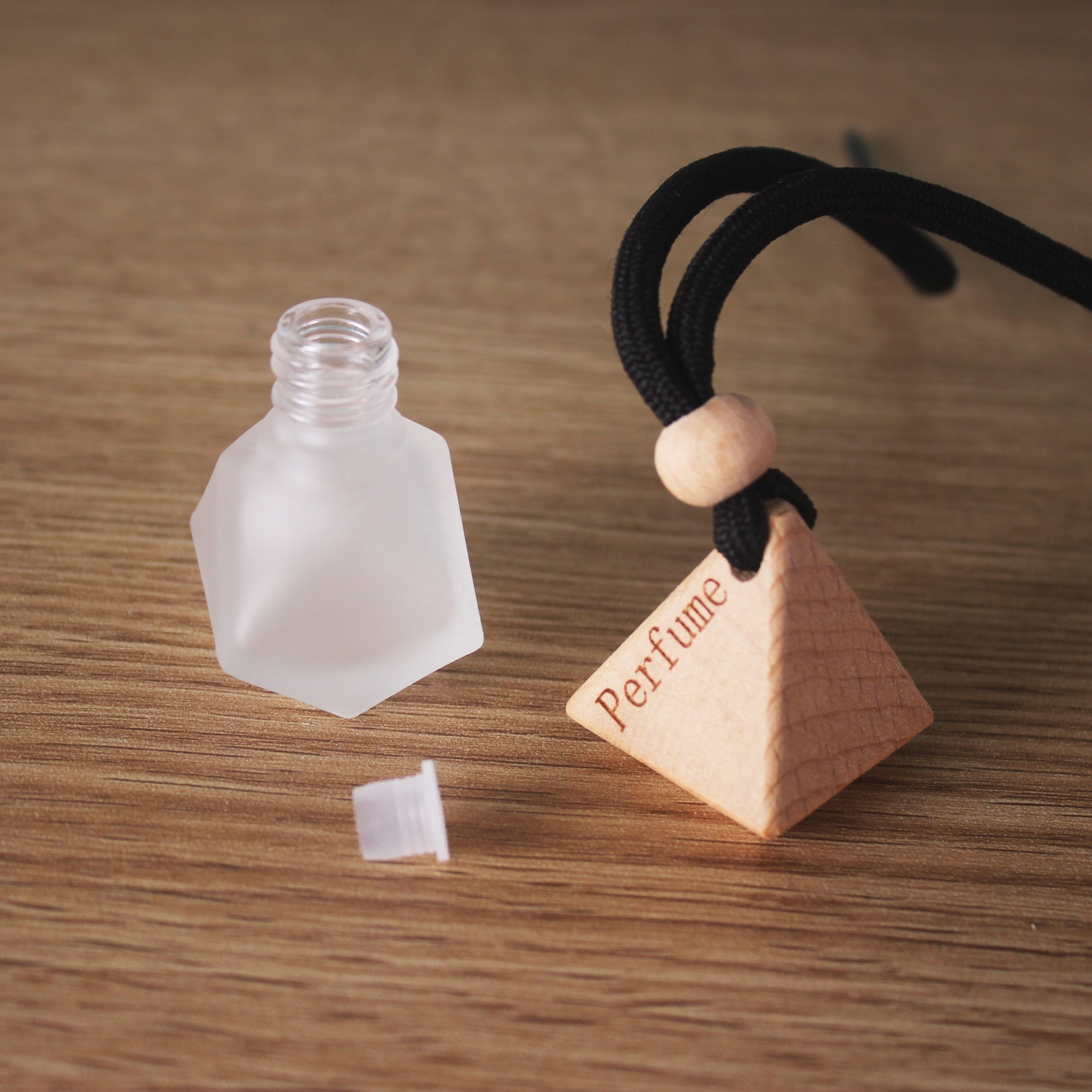 8ML Square and triangle shaped bottle empty car perfume hanging car air freshener perfume diffuser bottle natural wooden cap