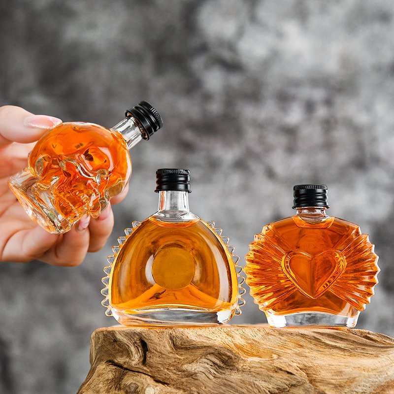 High Quality Empty Exquisite 50ml Luxury Wine Mini Unique Liquor Bottle