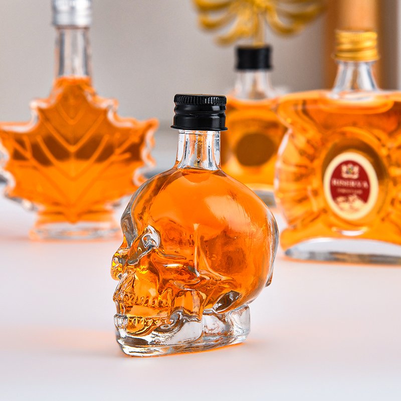 High Quality Empty Exquisite 50ml Luxury Wine Mini Unique Liquor Bottle