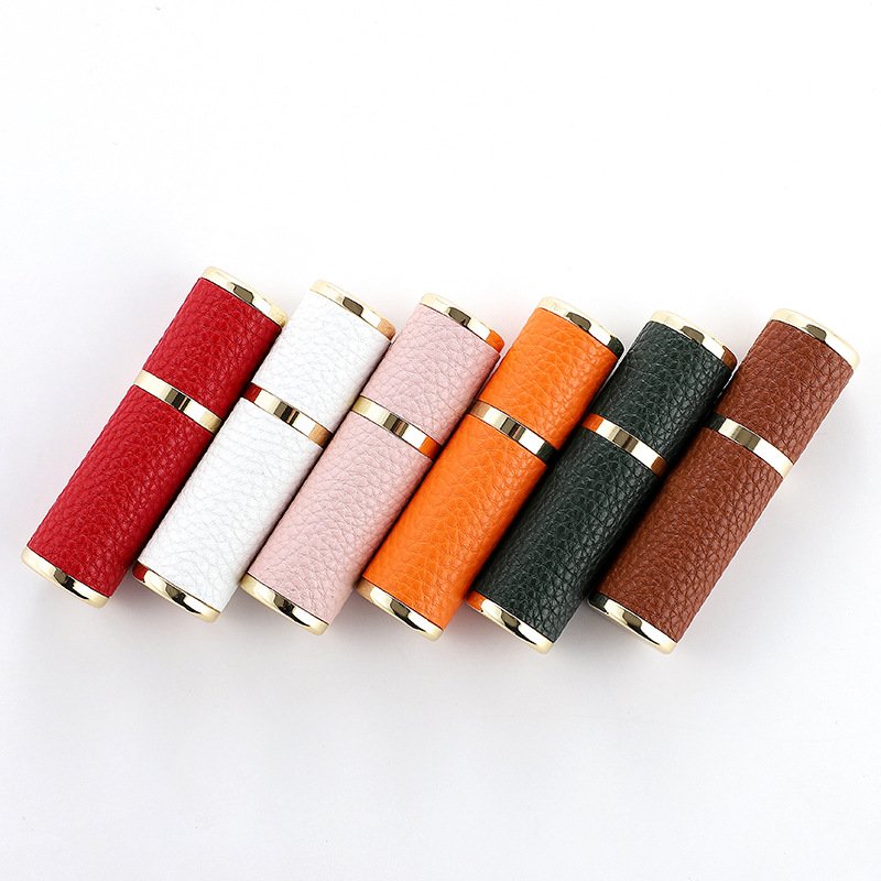 2022 Unique Custom Mini Perfume Glass Bottle 5ml 10ml Handwork Refillable Spray Leather Premium Perfume Bottle