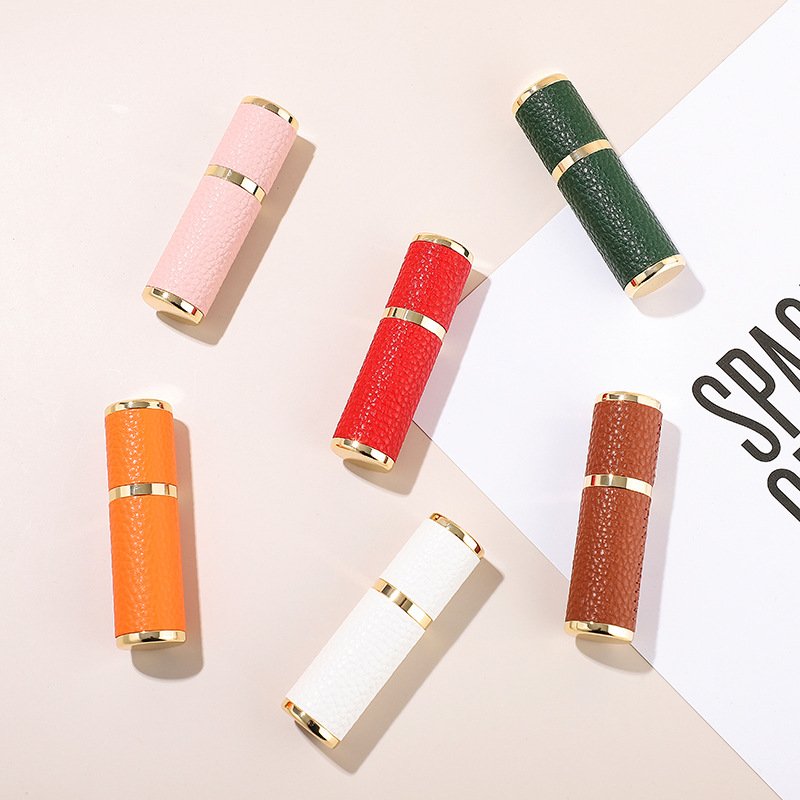 2022 Unique Custom Mini Perfume Glass Bottle 5ml 10ml Handwork Refillable Spray Leather Premium Perfume Bottle