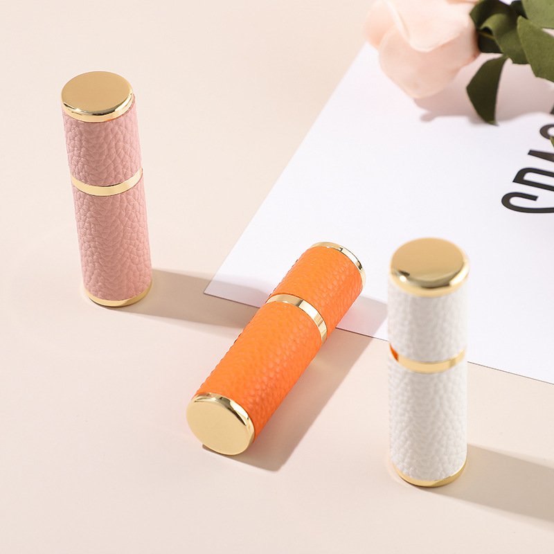 2022 Unique Custom Mini Perfume Glass Bottle 5ml 10ml Handwork Refillable Spray Leather Premium Perfume Bottle