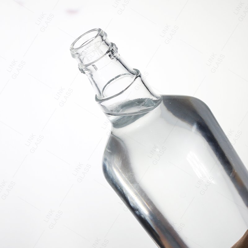 375ml 500ml 750ml Brandy XO vodka Soju Glass Bottle Free Sample Custom Design with corks