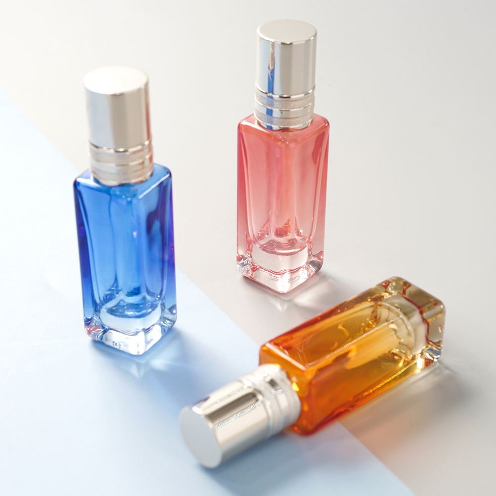 Various specifications low price 25Ml foundation bottle Pink/blue/orange transparent emulsion/foundation glass bottle