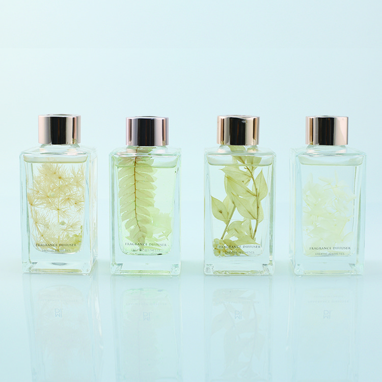 Hot sale OEM Luxury home fragrance decor reed diffuser glass bottle natural soaking flower diffuser reed oil base refill 100ml