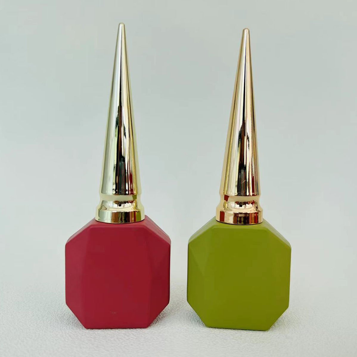 10ML Fashion Nail Art Product Nail Use Color Gel Bottle Nail Polish with Gold Cap