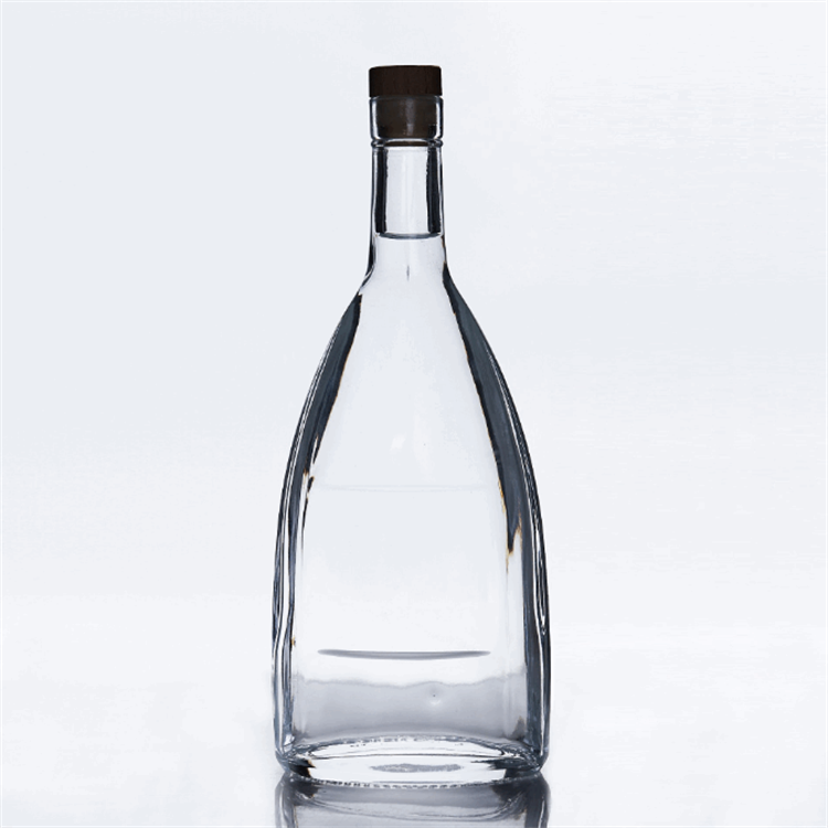 Hot Sale 700ml 750ml Clear Liquor Bottle Wholesale Whiskey Brandy Tequila Glass Bottle