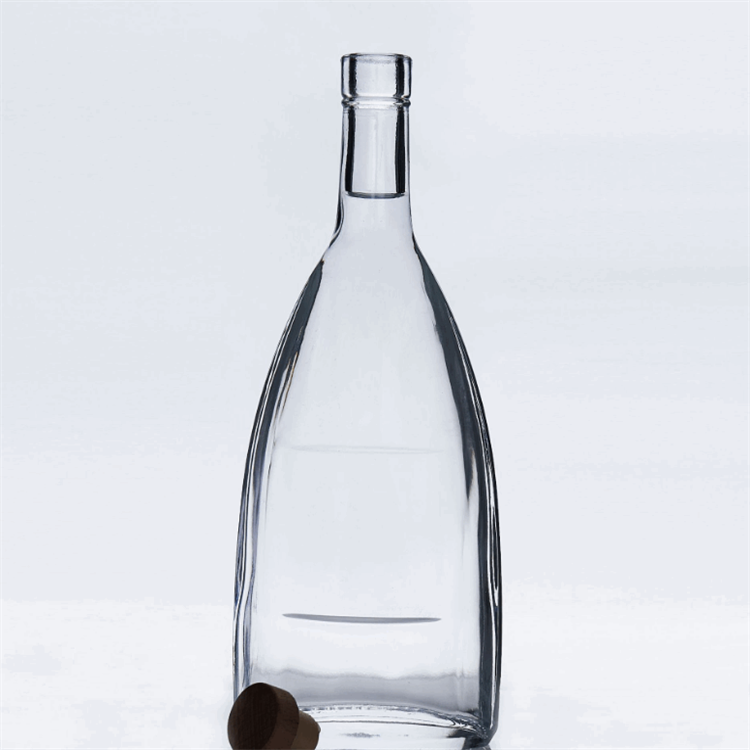 Hot Sale 700ml 750ml Clear Liquor Bottle Wholesale Whiskey Brandy Tequila Glass Bottle