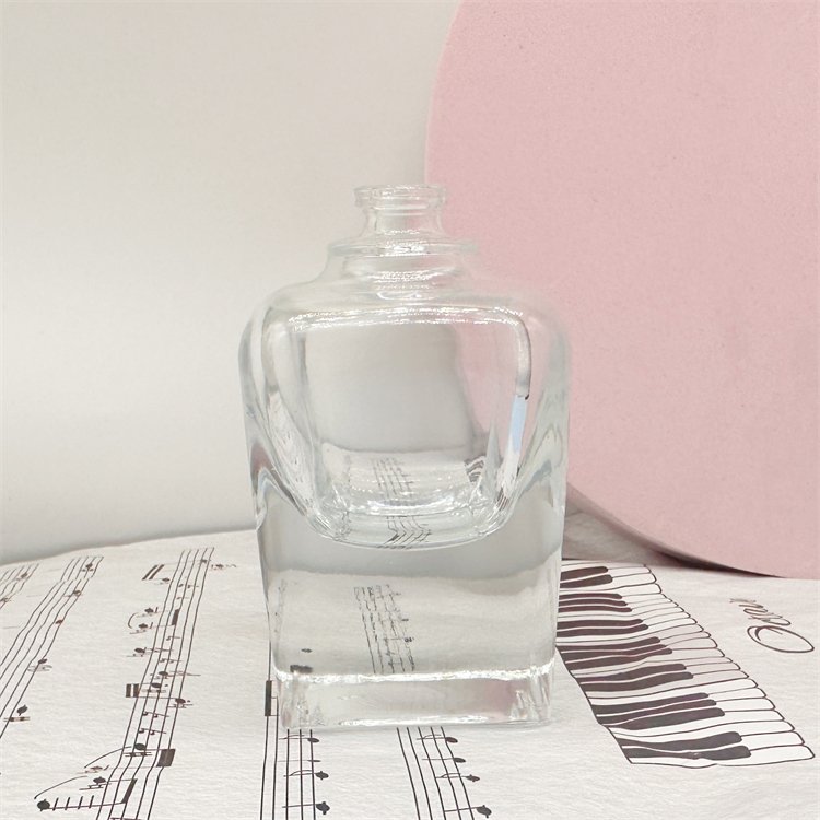 30ml Transparent Rectangle Shape Logo Size Custom Thickening Perfume glass bottles