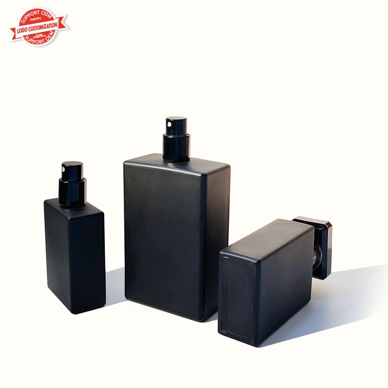 Wholesale 30ml 50ml 75ml 100ml Empty Luxury Flat Square Spray Fragrance Parfum Bottle Black Refillable Perfume Glass Bottle