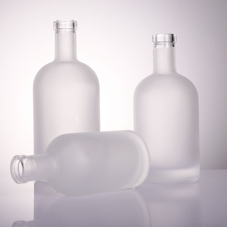 Custom Empty 500ml 750ml Vodka Tequila Bottle Packaging Wine Liquor Frosted Matte Color Glass Bottle