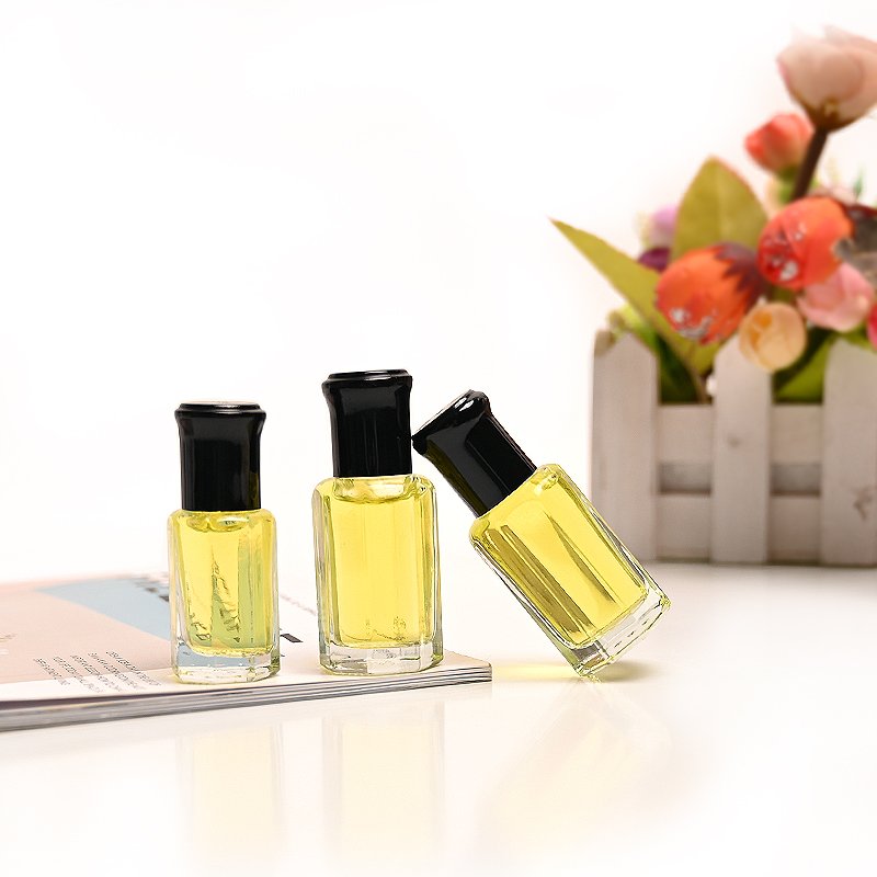Cheap Wholesale 3ml 6ml 9ml 12ml Essential Oil Bottle Empty Perfume Glass Roll On Bottle with Black Lids