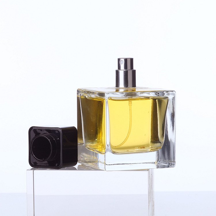 100ml Cubic Glass Perfume Bottle Square Beech Walnut Wood Cap Refillable Perfume Bottle 30ml Spray Perfume Glass Bottle