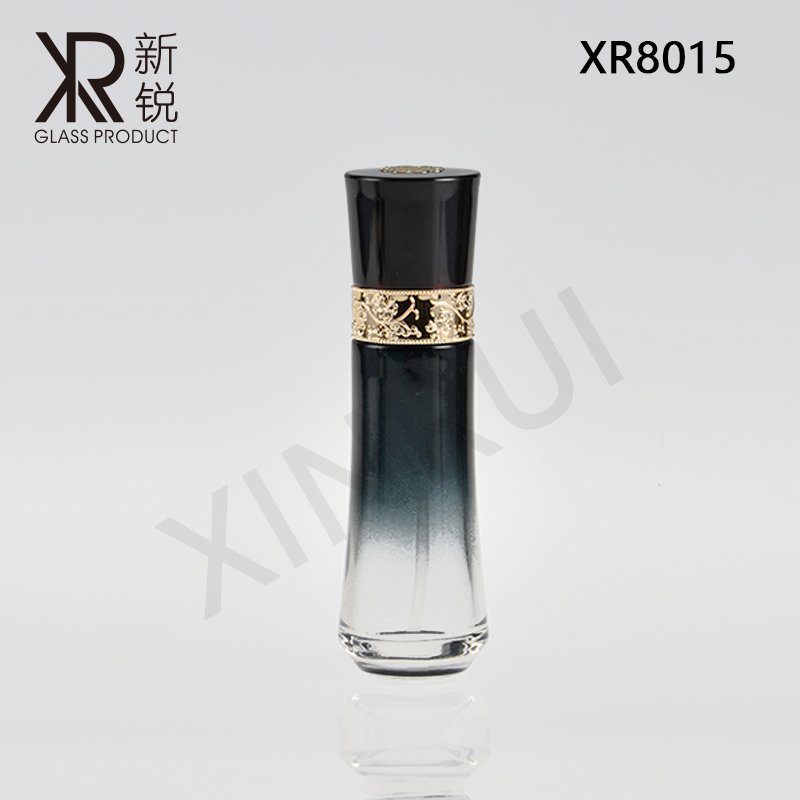 Spot cosmetic glass bottle skin care bottle, black flowered glass bottle, 50g cream bottle and 40ml liquid foundation bottle.