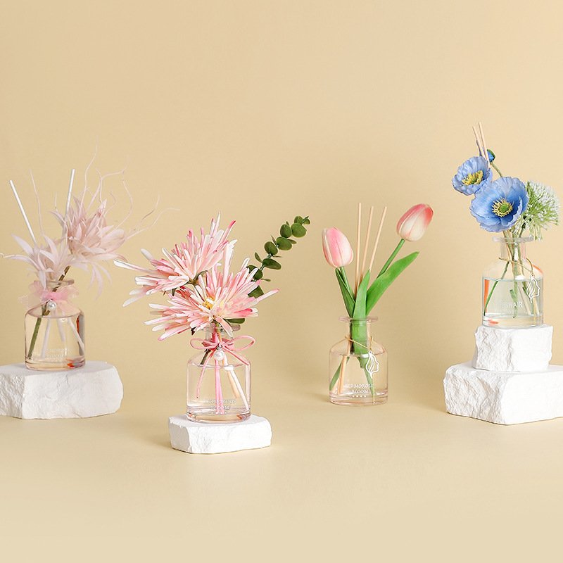 Luxury Home Decorative Aromatherapy Essential Oil Fragrance Perfume Glass Bottle Reed Diffuser