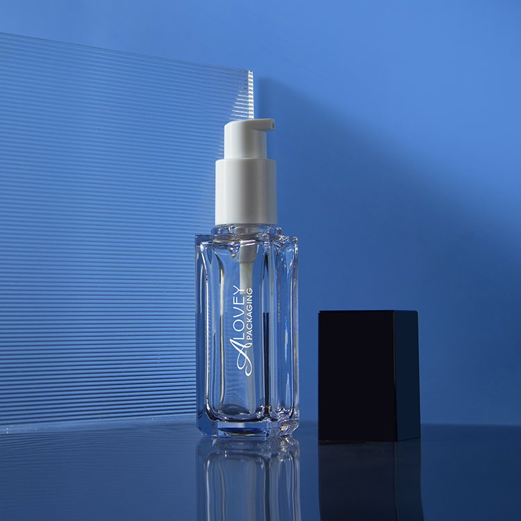 30ML Square Skincare Thick Bottom Glass Bottle For Cosmetics Liquid Packaging Cream Lotion Glass Bottle With Press Pump Cap