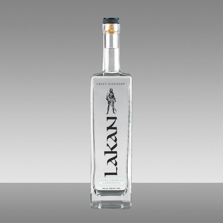 Premium bespoke 750 ml 700ml 500ml Decal LOGO rum whiskey whisky vodka gin spirits glass bottle with cork stopper