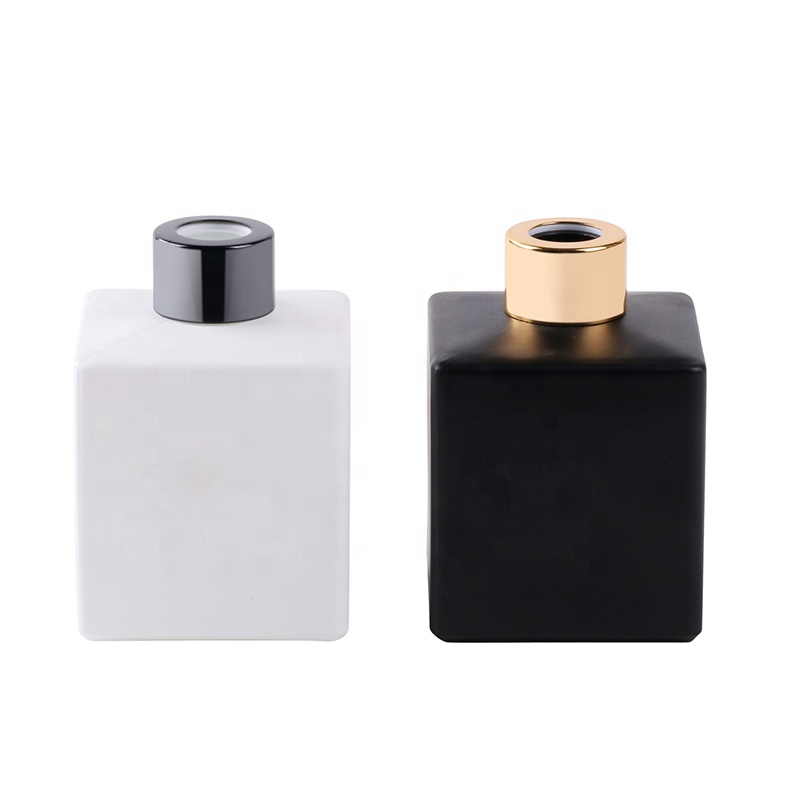 100ml 3.4oz Square aromatherapy Glass Bottle Clear Glass Jar With Gold Lid Essential Oils Container