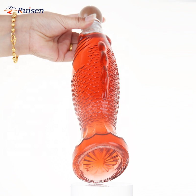 Wholesale Hot Goldfish Shaped Whiskey Bottle 500ml Oddly Shaped Glass Bottle