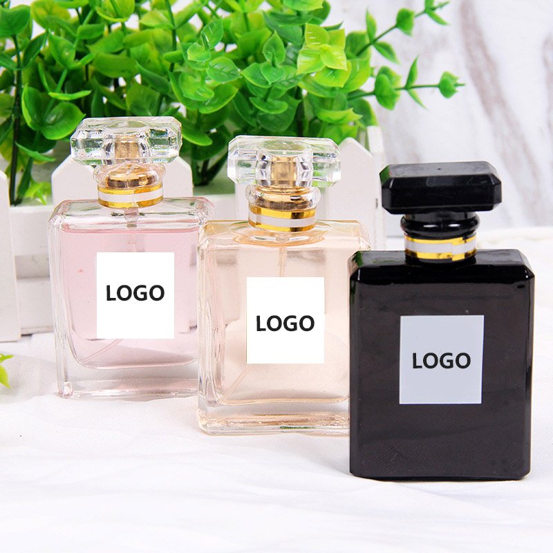 Free Sample Wholesale Luxury Women 50ml Square Spray Bottle Glass Perfume Bottle