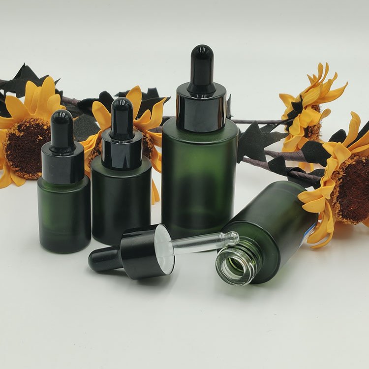 Cosmetic Matte Frosted Green Glass Bottles 5ml 10ml 20ml 30ml Flat Shoulders Dropper Cap for Serum and Skin Essential Oil