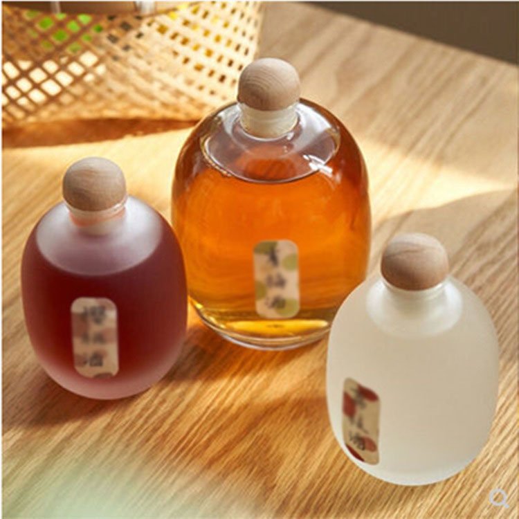 Custom Logo Clear Frost Glass Bottle 500ml Liquor Empty Glass Bottles Ice Wine Liquor Vodka Beverage Glass Bottle With Cork