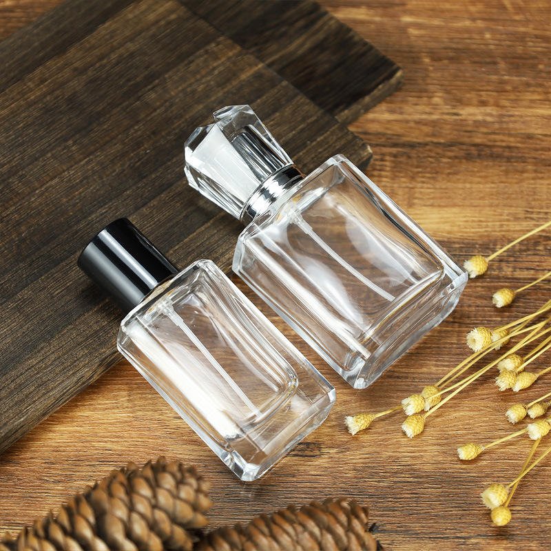 Luxury 30ml 50 ml Clear Glass Perfume Spray Bottle with Aluminium Cap Flacon Parfum Vide 50ml Square Perfume Bottle