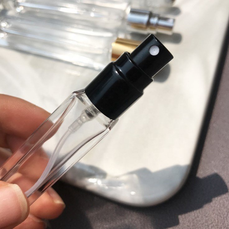 Thick Bottom Vintage 10ml Mini Round Square Essential Oil Bottle Clear Refillable Perfume Glass Spray Bottle