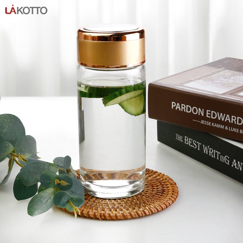 500ml Luxury glass bottle with gold metal lid for water , honey , bottle logo can be customized