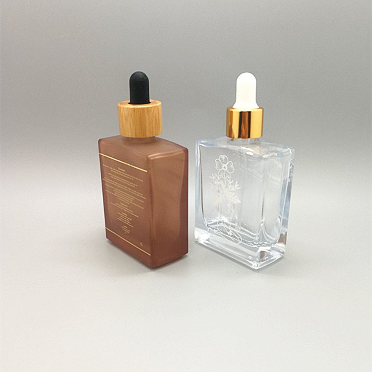 Nice Price 10ml 15ml 20ml 30ml 50ml Luxury Cosmetic Sets Square Glass Bottle Package For Essential Oil Lotion And Perfume