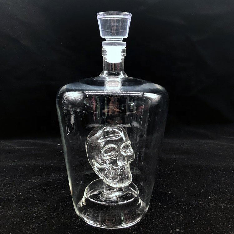 Hot Vodka Brandy Frosted Wine Glass Bottles Skull Shape Lead Free Glass Wine Bottle Whisky Decanter Gift Set