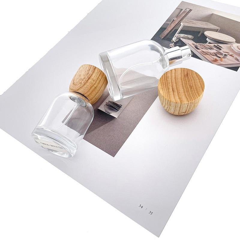 Crimp Perfume Bottle Round Spray Glass with Wooden Cap Factory Direct Wholesale Empty 30ml 50ml Cosmetic Packaging PUMP Sprayer