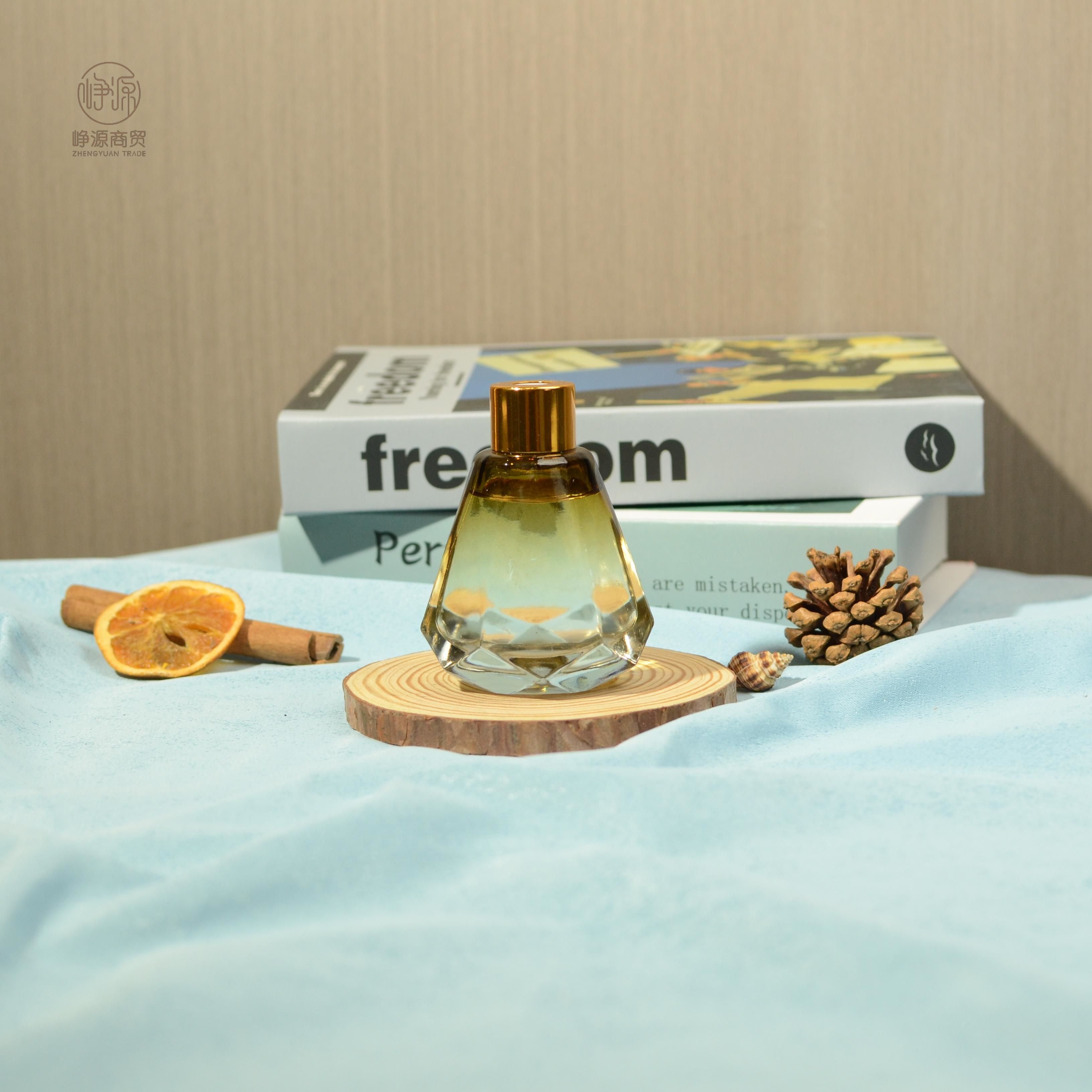 4 Scents High Quality Aroma Diffuser Gradient Colour Aromatherapy Bottle Home Office High Quality Aromatherapy Glass Bottle