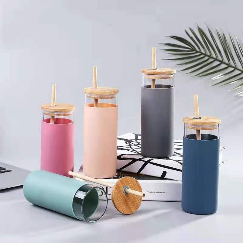 20oz Glass Tumbler Glass Water Bottle Straw Silicone Protective Sleeve Bamboo Gym Adults Country Plastic Cup with Lid and Straw