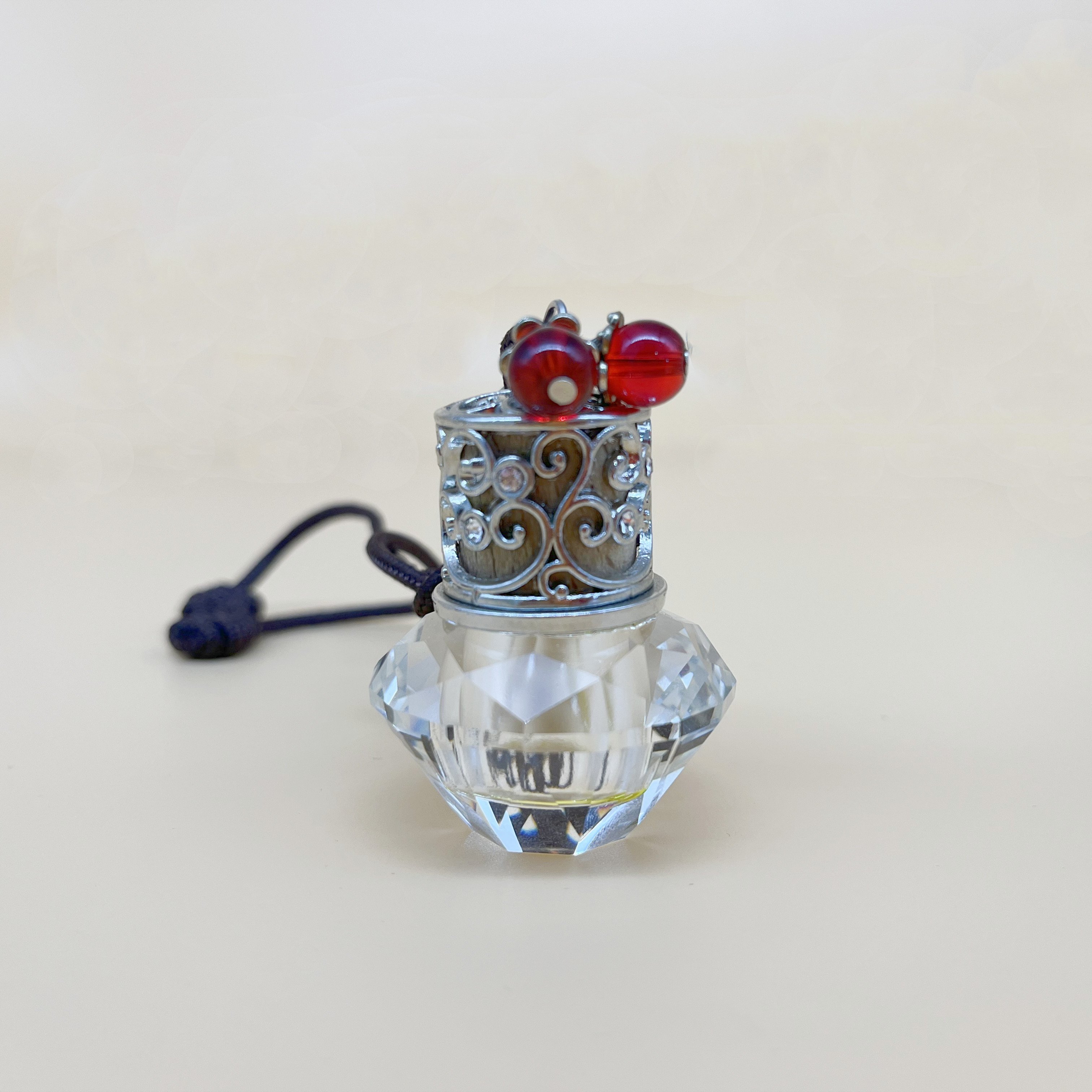 Air freshener car- Glass Bottles Share Fancy 8ml Diamond Shape Clear Perfume Glass Bottle Empty Car with Diffent metal cap