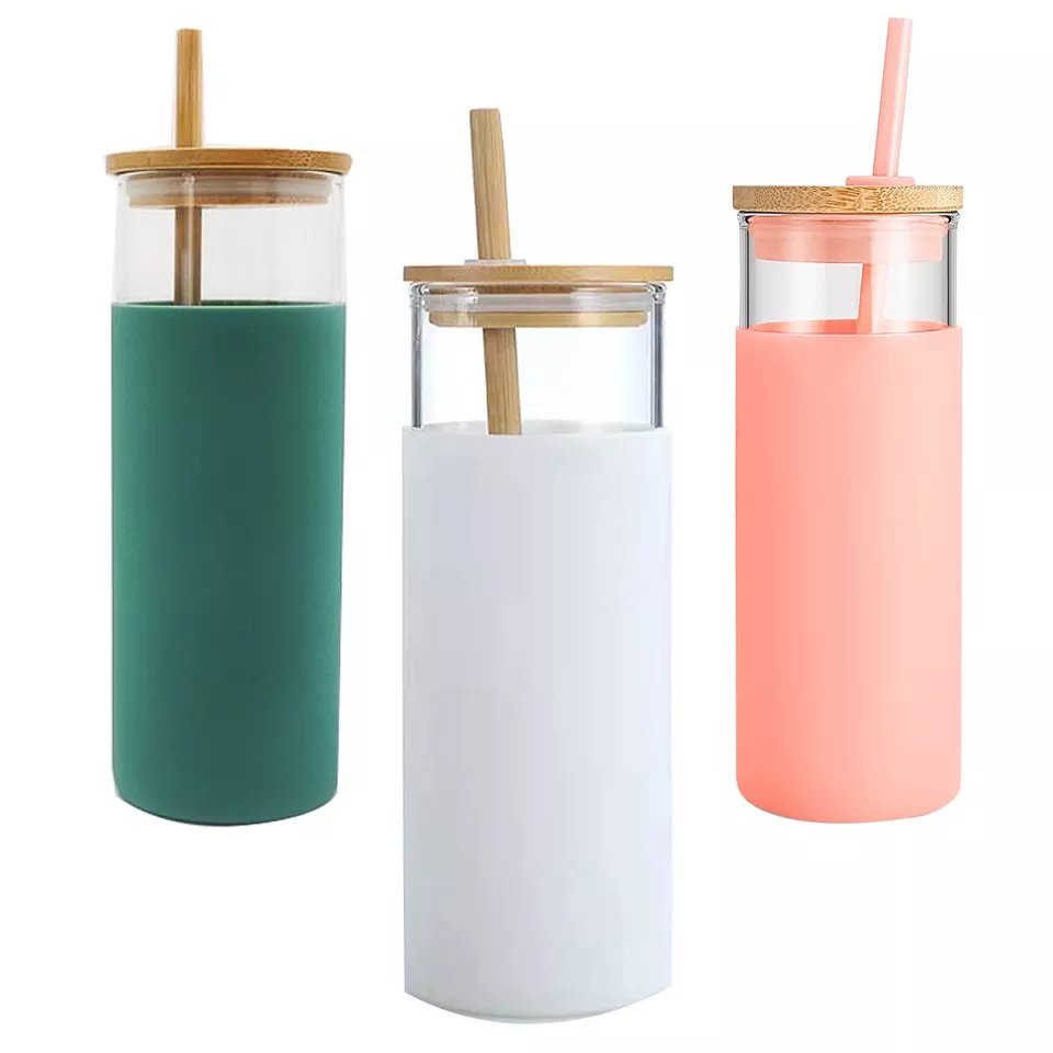 Silicone Protective Sleeve Bamboo Lid 500 ML Tumbler Glass Water Bottle With Straws Custom Silicone Cup Cover Glass Bottle
