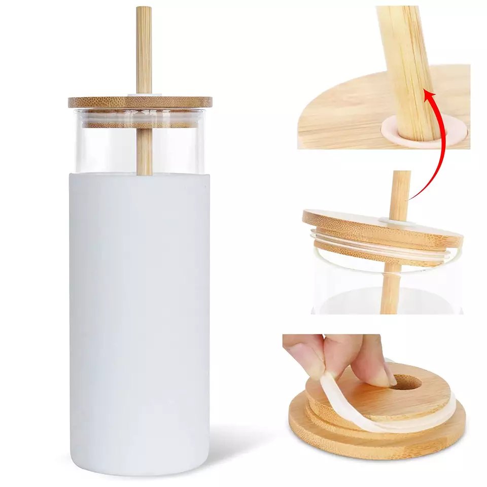 Silicone Protective Sleeve Bamboo Lid 500 ML Tumbler Glass Water Bottle With Straws Custom Silicone Cup Cover Glass Bottle