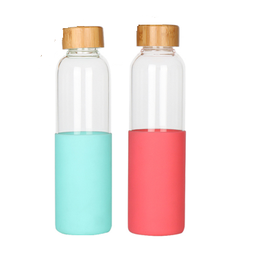 550ml / 18oz Drinking Water Bottle Glass with Custom Logo Silicone Sleeve Eco-Friendly and Durable