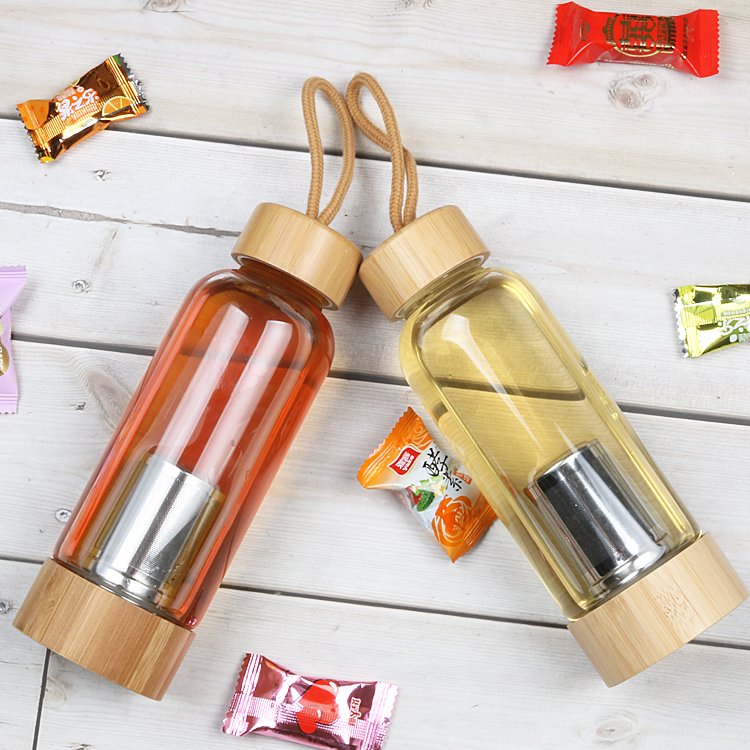 Tea Metal Infuser High Borosilicate Glass Water Bottle with Leak-proof Bamboo Lid - Reusable and Stylish