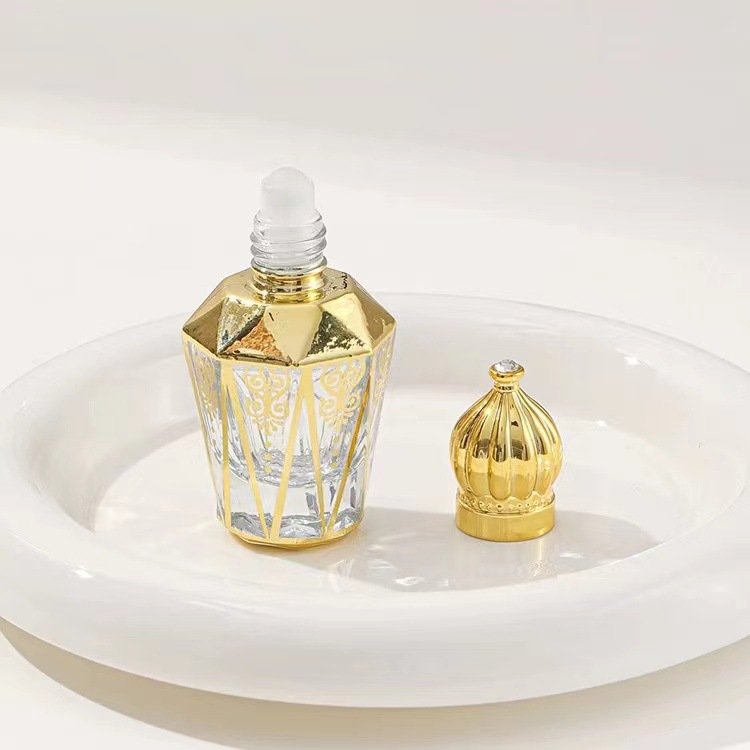 UV Electroplating Perfume Bottle 30ml Unique Glass Ball Design Sprayer Perfume Oil Bottle Glass Bottle