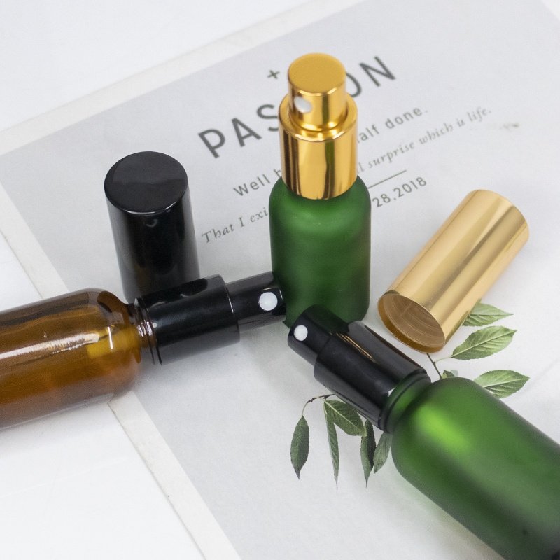 wholesale matte green amber transparent frosted fine mist glass spray perfume bottle with spray