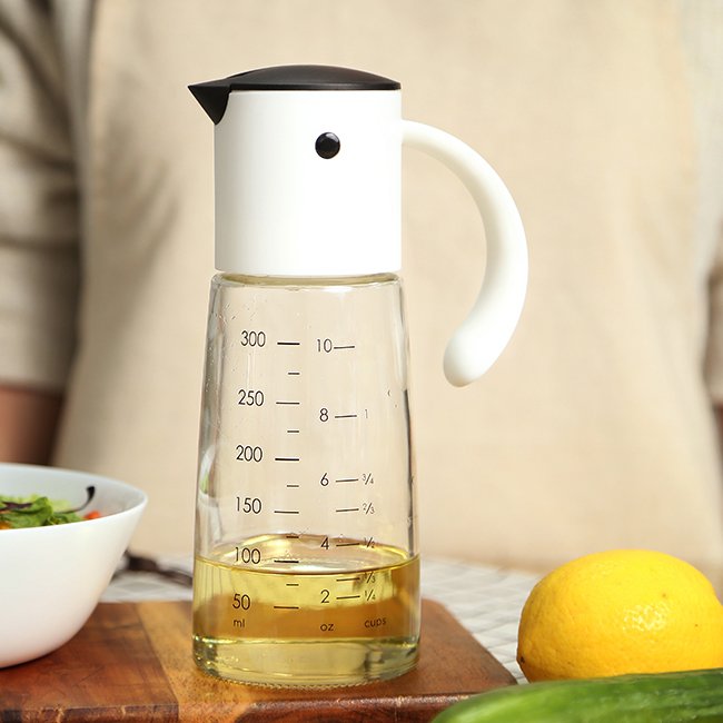 REDDOT design award winner empty plastic essential leakproof olive kitchen cooking vegetable oil pot with 360 mL glass bottle