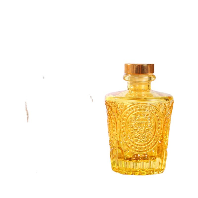 In stock 100ml cut embossed logo custom color paint reed diffuser glass bottle with Aromatherapy stick