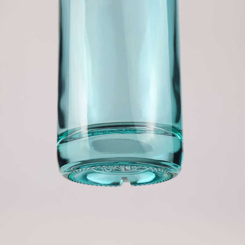 NCG152 750ml Glass Spirit Bottles Round Vodka Glass Bottle Blue Bottles for Alcohol Drink Liquor