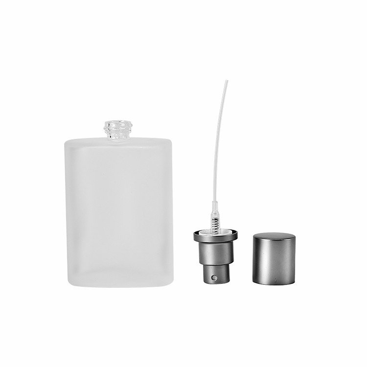 Hot Selling 30/50/100ml Empty Matte Frosted Square Perfume Spray Pump Glass Bottle With Silver Cap