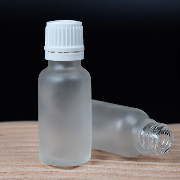 Oem The Most Popular Frosted 10ml 30ml 50ml 100ml Flat Shoulder Glass Dropper Serum Essence Bottle With White Cap
