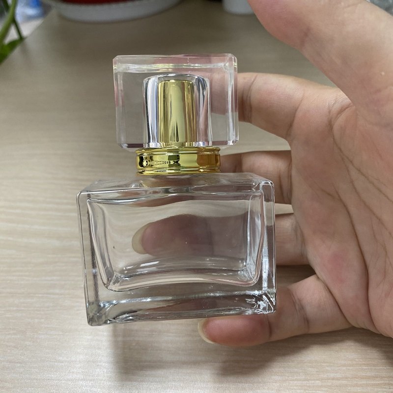 ODM OEM Wholesales Customized Fancy 30ml 50ml Empty Perfume Glass Bottles Refillable Empty Perfume Glass Bottle With Box