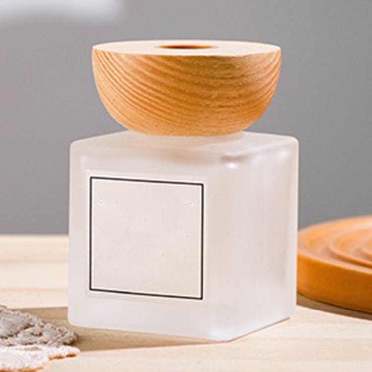 Home Fragrance Diffuser Bottle OEM Color Glass Bottle 150ml Cylinder Round Reed Diffuser Bottle With Wood Lid
