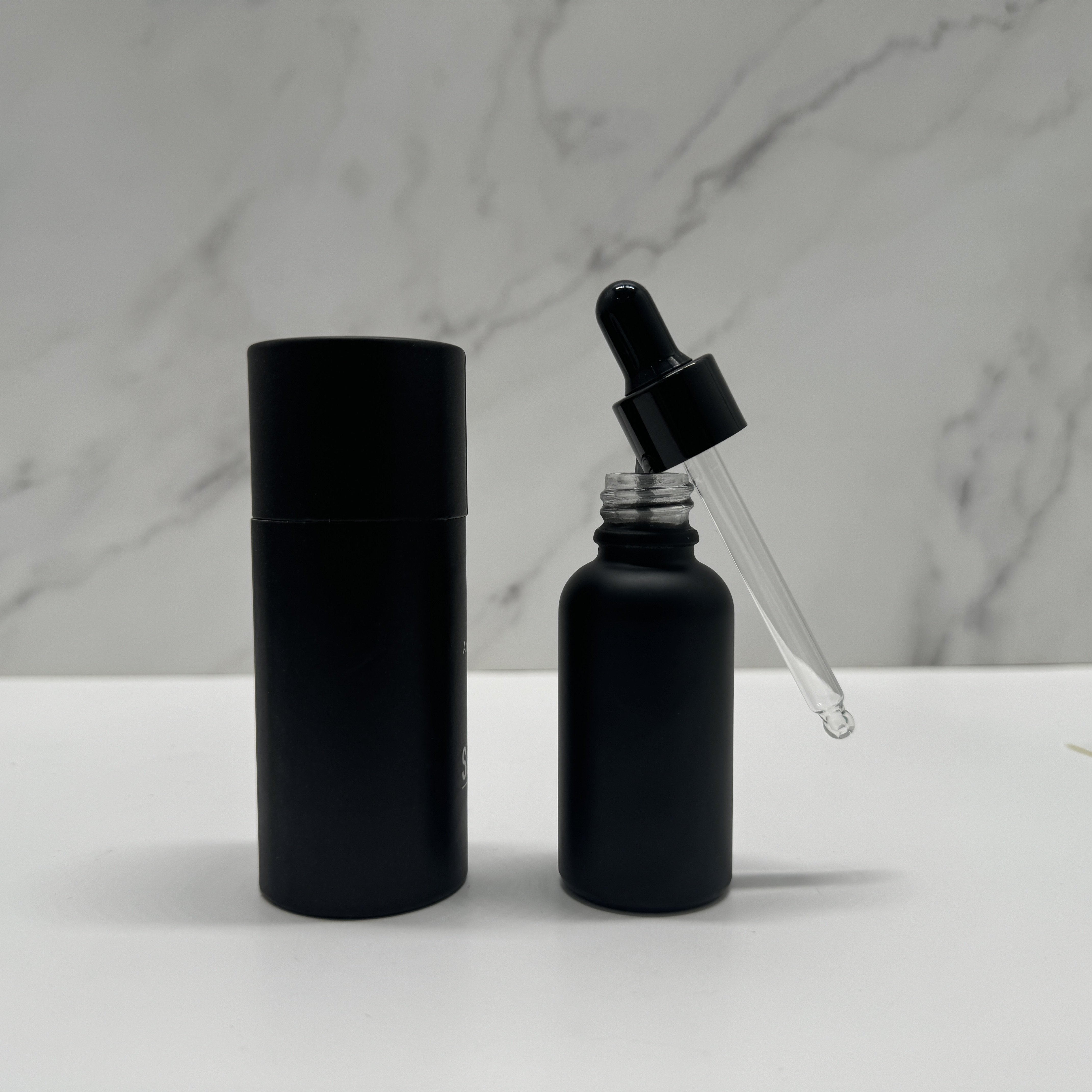 Luxury Custom Logo 5ml 10ml 15ml 20ml 30ml 50ml 100ml frosted black face Serum hair Essential Oil glass bottle with dropper