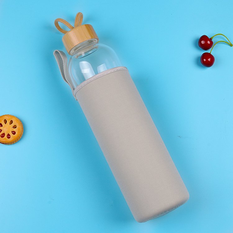 High Borosilicate Glass Bamboo Lid 1 Liter Custom Glass Water Bottle with Neoprene Sleeve Eco-Friendly and Stylish